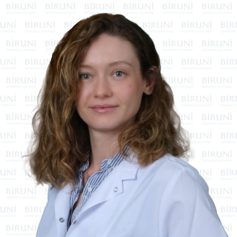 Prof. Chargé de Cours Dr. Betül BALLI DEMİREL