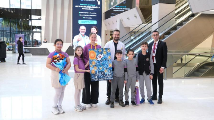 Visite des élèves des écoles Uğur à l’occasion du 14 mars, Journée de la médecine