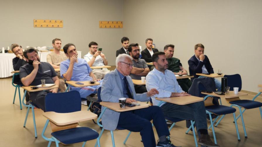 Le 3e cours international de chirurgie reconstructive pénienne a été organisé dans notre hôpital
